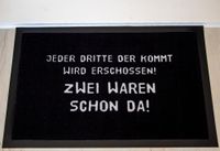 Frau eröffnet Feuer in Polizeiwache in Schwalmstadt und wird erschossen